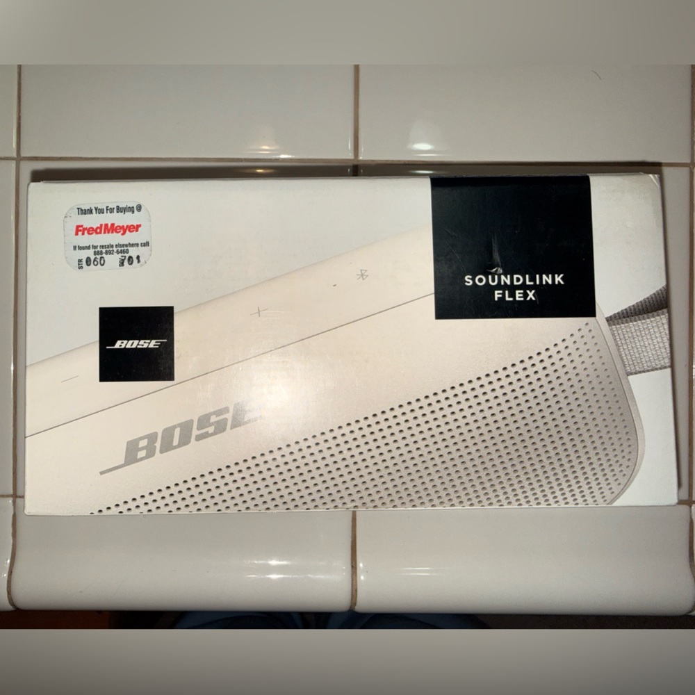 Bose SoundLink Flex Bluetooth Speaker - White Smoke